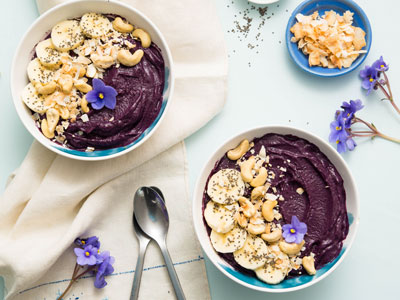 Blueberry-Mango Smoothie Bowl